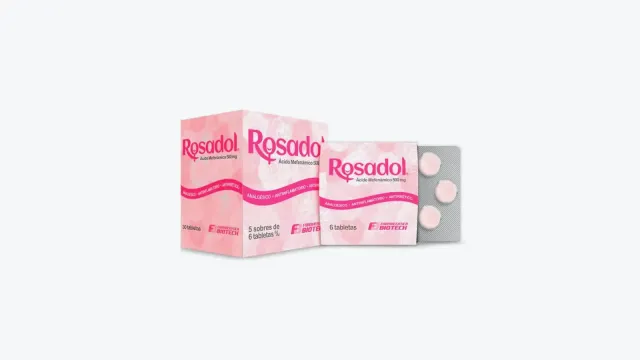Caja rosada de Rosadol con ácido mefenámico de 500 mg, de Farmacéutica Biotech, con un sobre de 6 tabletas y un blíster al frente